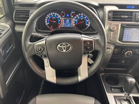 Used 2018 Toyota 4Runner SR5 Premium image 17