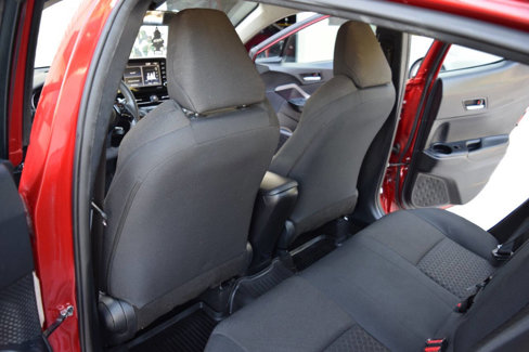 Used 2020 Toyota C-HR LE image 39