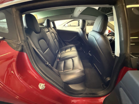 Used 2018 Tesla Model 3 Long Range image 25
