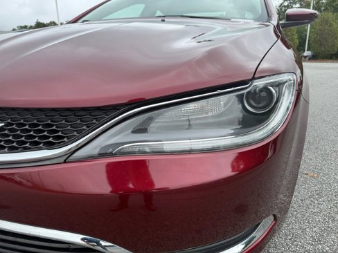 Used 2015 Chrysler 200 Limited image 32