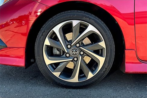 Used 2017 Toyota Corolla iM image 8