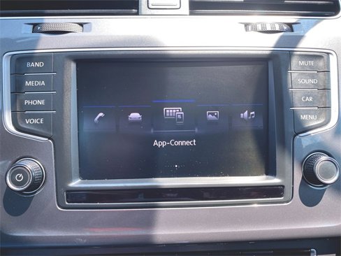 Used 2017 Volkswagen Golf Alltrack image 13
