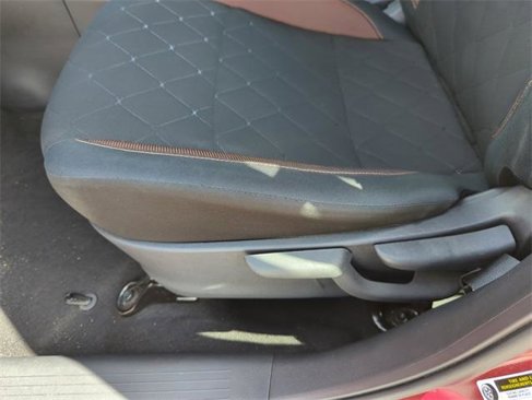 Certified 2020 Nissan Kicks SR image 29