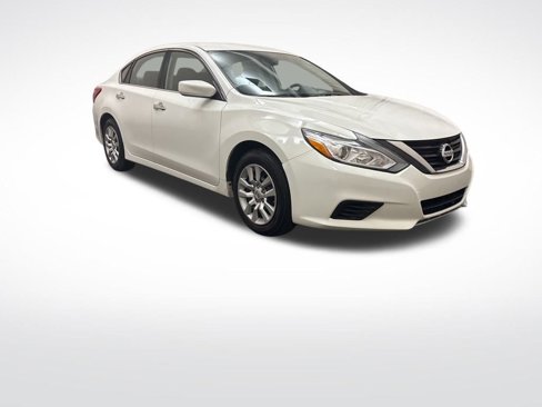 Used 2016 Nissan Altima 2.5 S w/ Power Driver Seat Package image 4