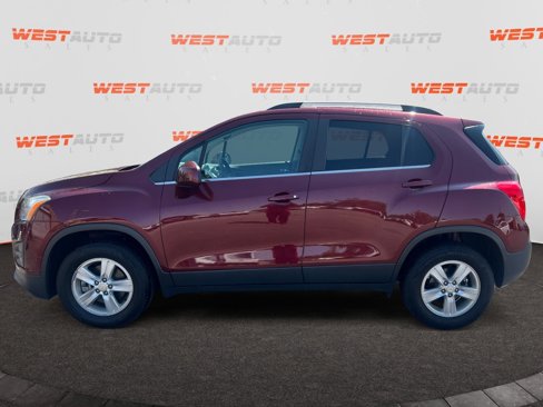 Used 2016 Chevrolet Trax LT w/ LT Convenience Package image 2
