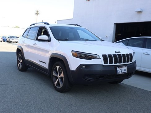 Used 2020 Jeep Cherokee Latitude w/ Quick Order Package 26F North image 2