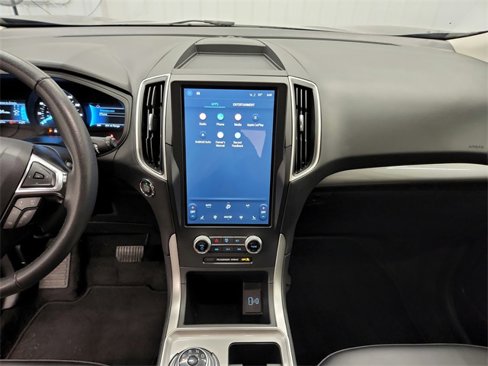 Used 2024 Ford Edge SEL image 25