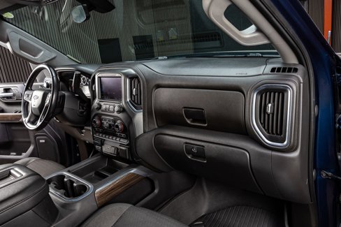 Used 2021 Chevrolet Silverado 1500 LT Trail Boss w/ Convenience Package II image 18