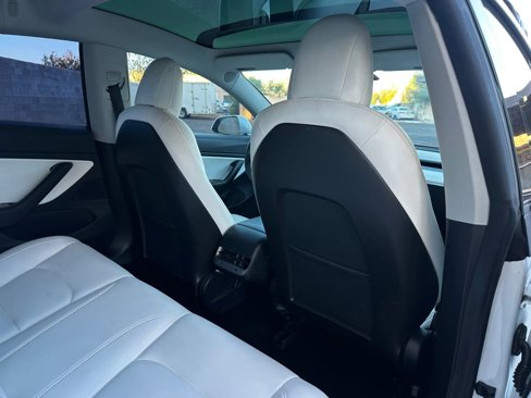 Used 2020 Tesla Model 3 Long Range image 22