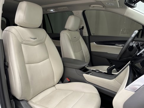 Used 2023 Cadillac XT6 Premium Luxury image 20