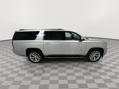 Used 2017 GMC Yukon XL Denali w/ Open Road Package image 38