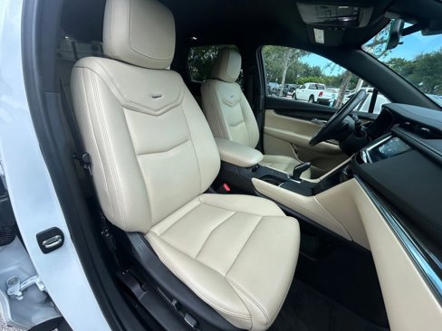 Used 2019 Cadillac XT5 FWD image 25