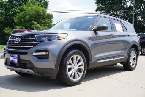 Used 2021 Ford Explorer XLT image 7