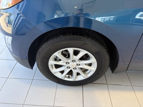Used 2019 Chevrolet Equinox LT w/ Driver Convenience Package image 8