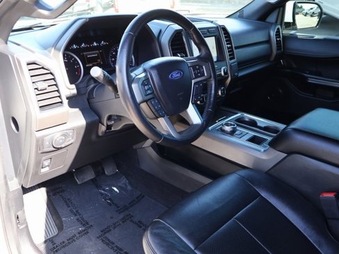 Used 2021 Ford Expedition XLT image 24