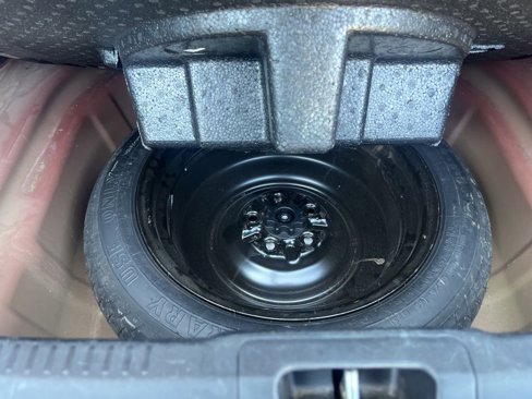 Used 2017 Toyota Camry SE image 28