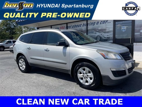Used 2017 Chevrolet Traverse LS image 1