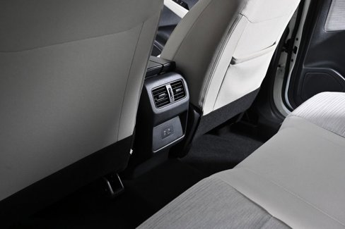 Certified 2023 Nissan Rogue SV image 28