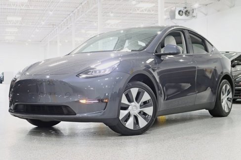 Used 2023 Tesla Model Y Long Range image 6