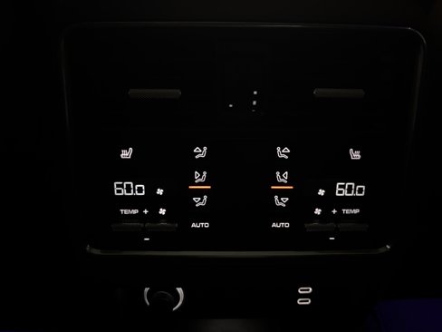 Certified 2023 Porsche Cayenne S image 39