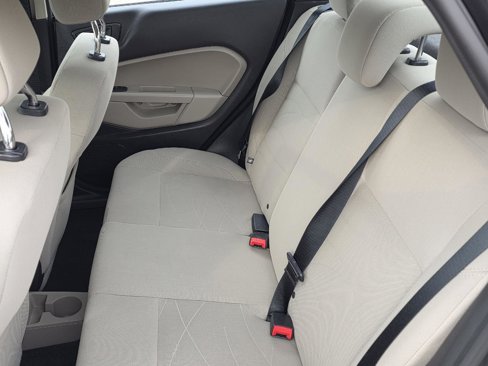 Used 2018 Ford Fiesta SE image 12