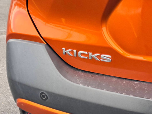 Used 2018 Nissan Kicks SR w/ Exterior Electronics Package image 23