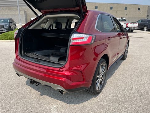 Used 2019 Ford Edge Titanium image 16