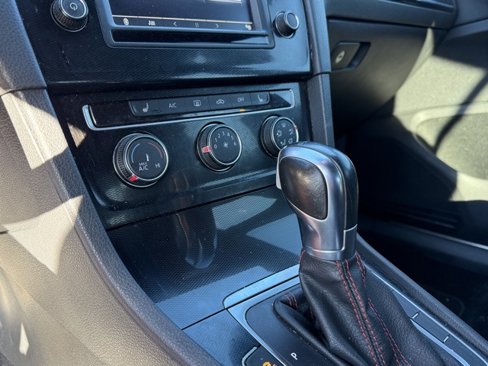 Used 2016 Volkswagen GTI S image 19