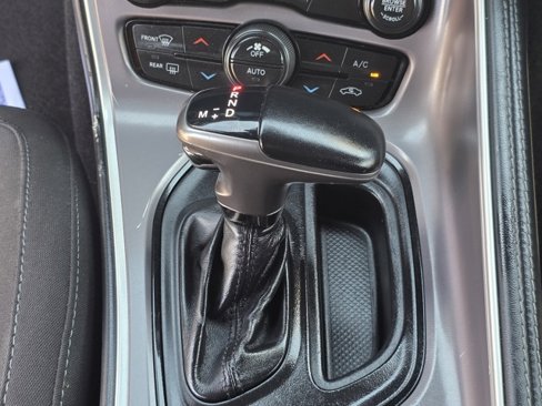 Used 2022 Dodge Challenger GT image 12