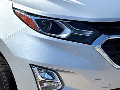 Used 2021 Chevrolet Equinox LT image 17