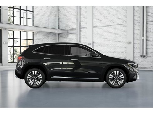 Used 2025 Mercedes-Benz GLA 250 4MATIC image 2