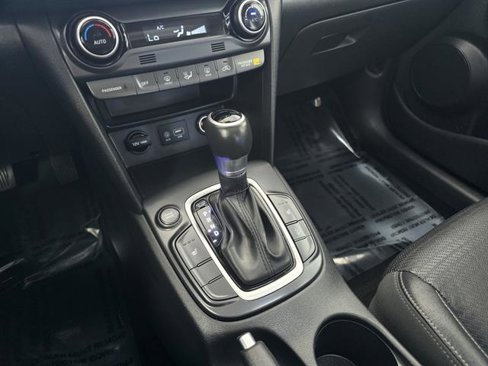 Used 2018 Hyundai Kona Limited image 19