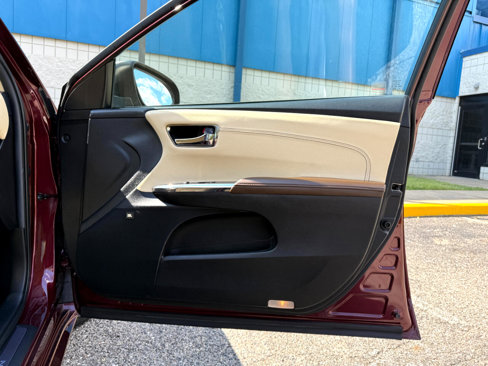 Used 2016 Toyota Avalon XLE Premium image 22