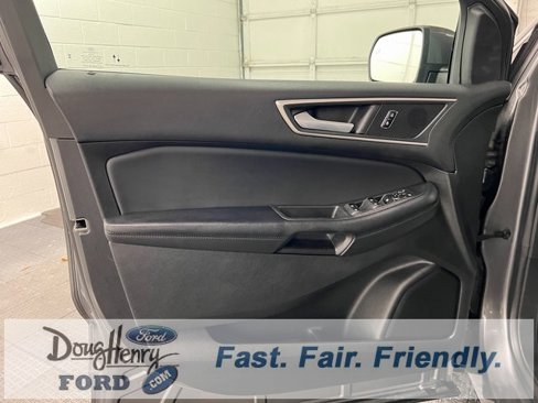 Used 2023 Ford Edge SEL image 24
