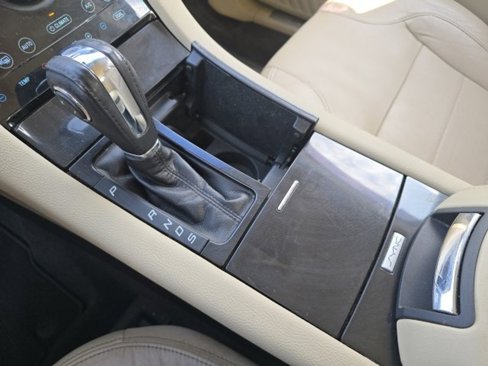 Used 2018 Ford Taurus Limited image 24