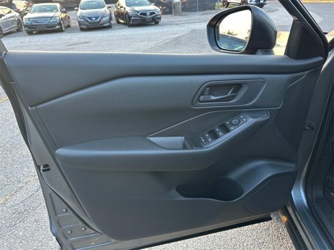Certified 2024 Nissan Rogue S image 18