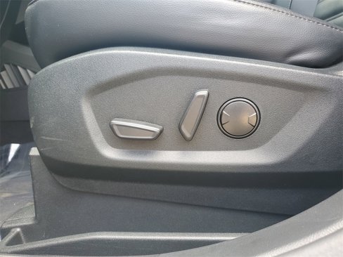Used 2022 Ford Edge SEL w/ Convenience Package image 19