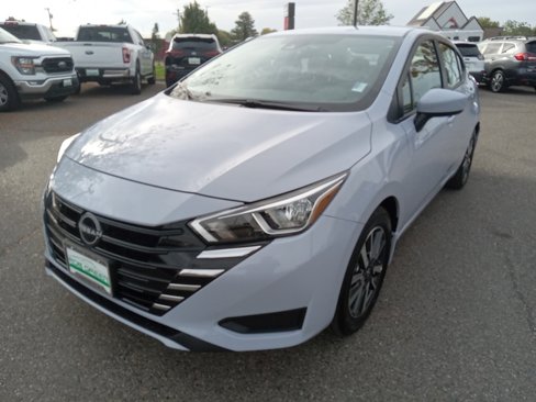 New 2024 Nissan Versa SV w/ Trunk Package image 3