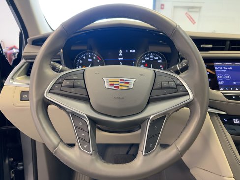 Used 2022 Cadillac XT5 Premium Luxury w/ Technology Package image 17