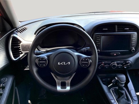 Used 2024 Kia Soul LX w/ Option Group 015 image 12