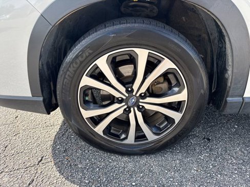 Used 2019 Subaru Forester Limited image 15