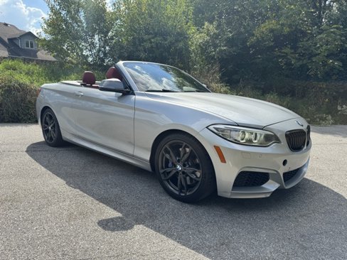 Used 2016 BMW M235i xDrive Convertible image 13