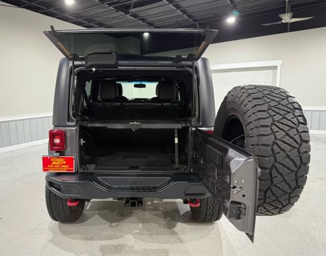 Used 2016 Jeep Wrangler Unlimited Rubicon image 24