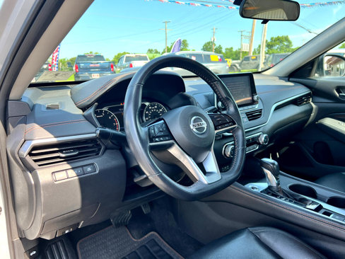 Used 2021 Nissan Altima 2.5 SR image 12