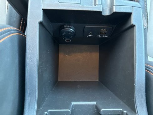 Used 2019 Subaru Crosstrek 2.0i Limited w/ Moonroof Package w/Navigation image 37