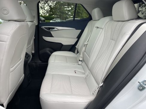 Used 2024 Buick Envision Avenir image 20