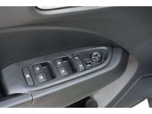 New 2025 Hyundai Venue SE image 17