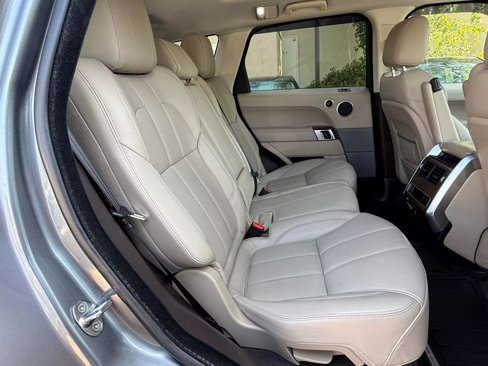 Used 2014 Land Rover Range Rover Sport HSE image 24