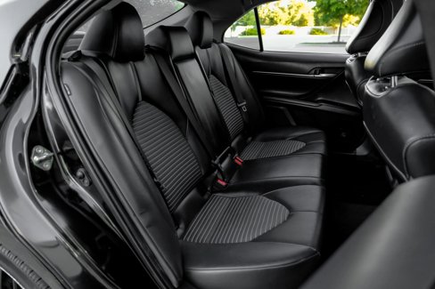 Used 2020 Toyota Camry SE image 39