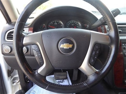 Used 2014 Chevrolet Suburban LT w/ Luxury Package image 14